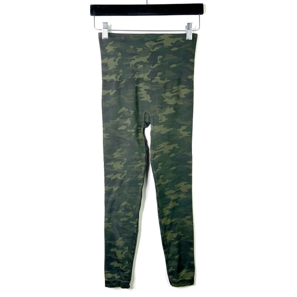 Spanx Revolve Look at Me Now Seamless Leggings Shaping Tights Green Camo Size S - Picture 5 of 9